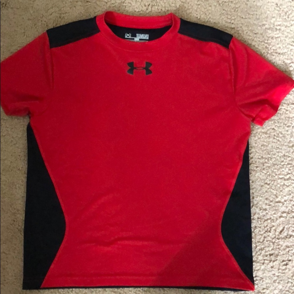 Under Armour Athletic Shirt size Youth Medium